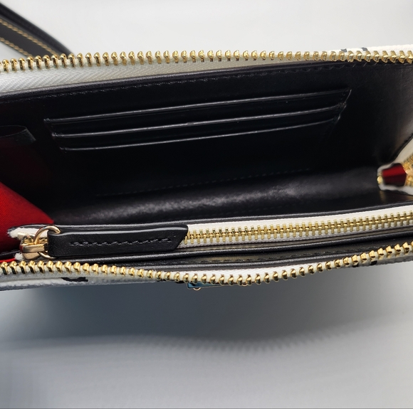 Rare White Gretta Wallet - Picture 4 of 10